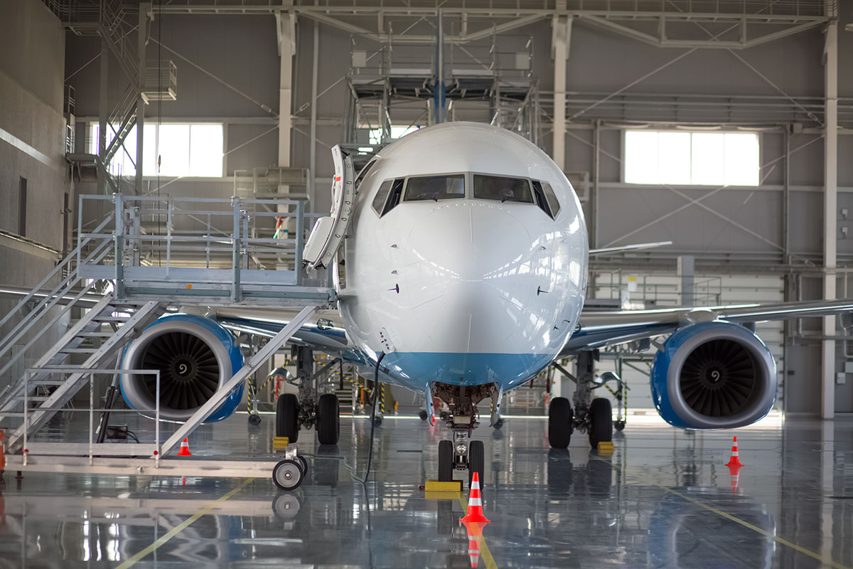 Wartungsbühnen, Arbeitsplattformen, Spezialvorrichtungen für den Flugzeugbau
